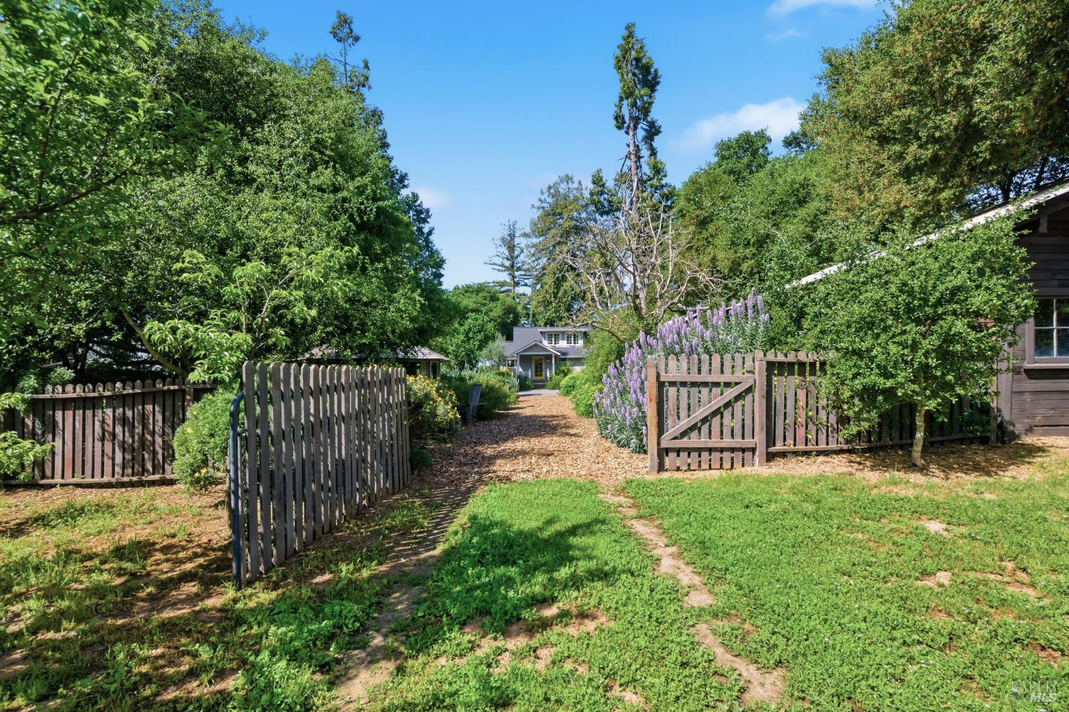 2072 Kirkland Avenue