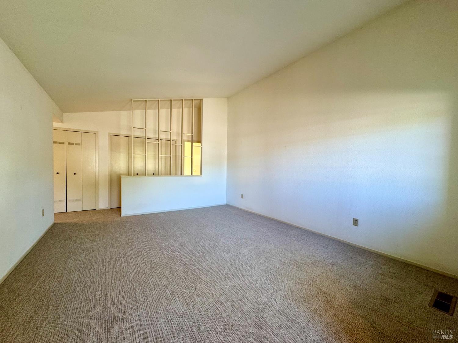 159 S Seymour Street