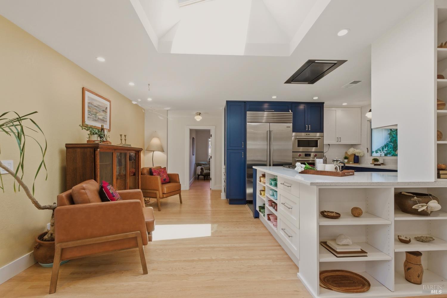 2512 Macgregor Court