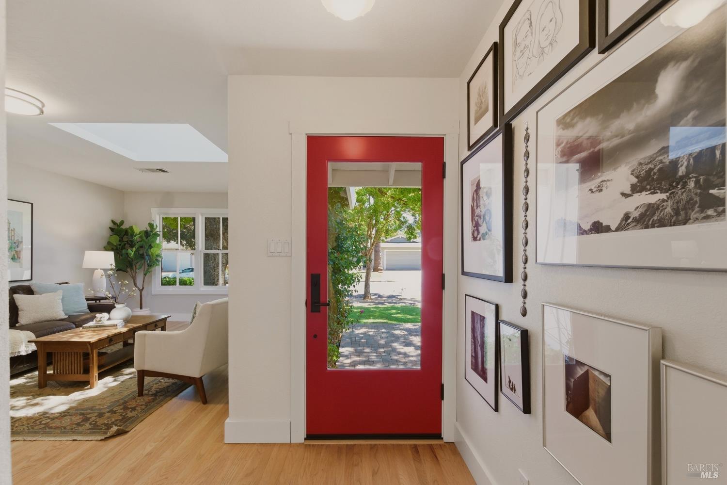 2512 Macgregor Court