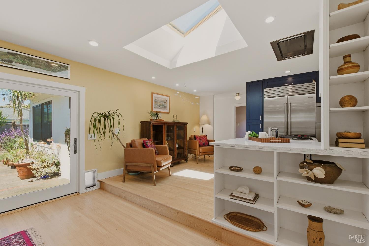 2512 Macgregor Court