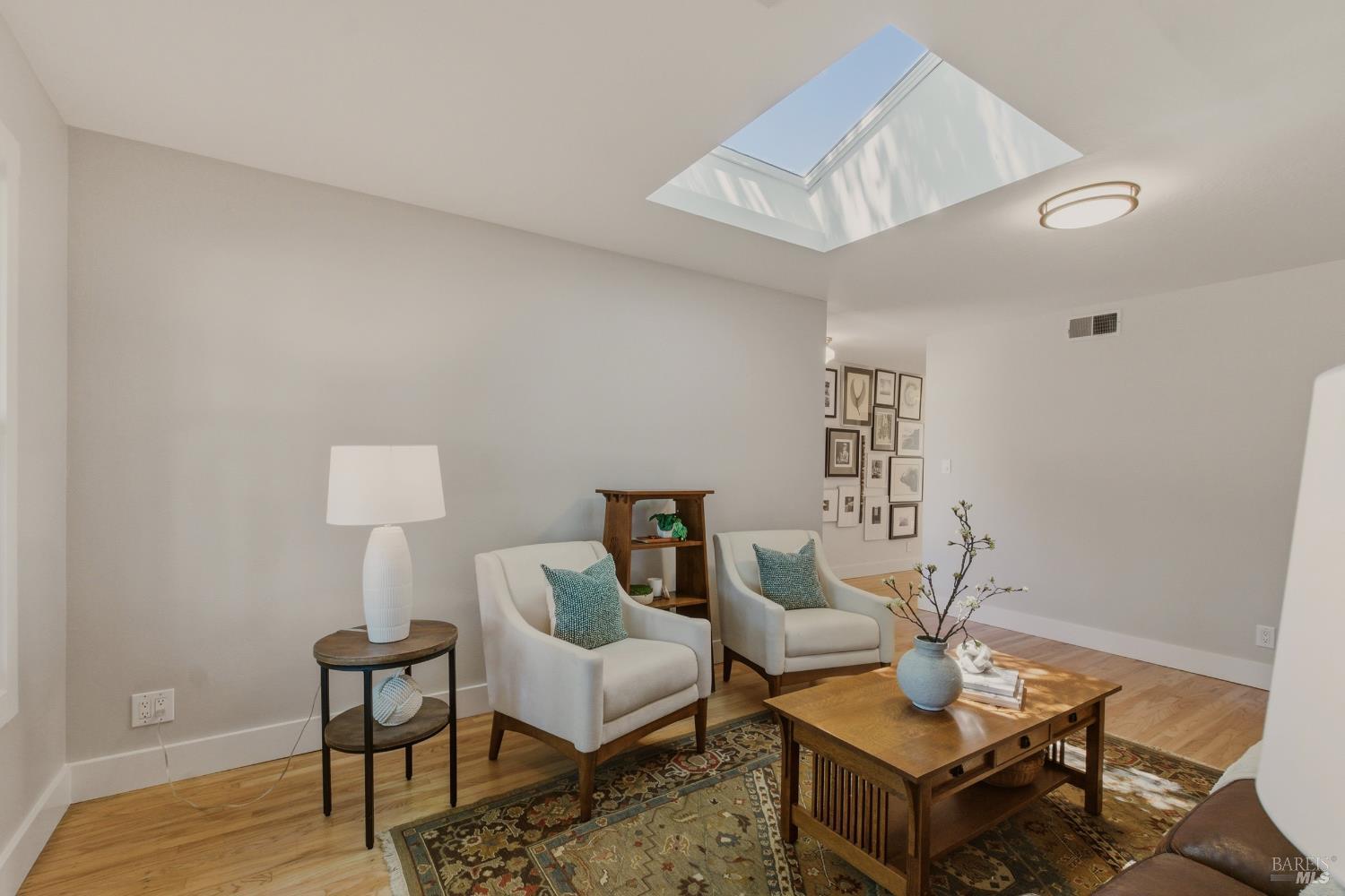 2512 Macgregor Court