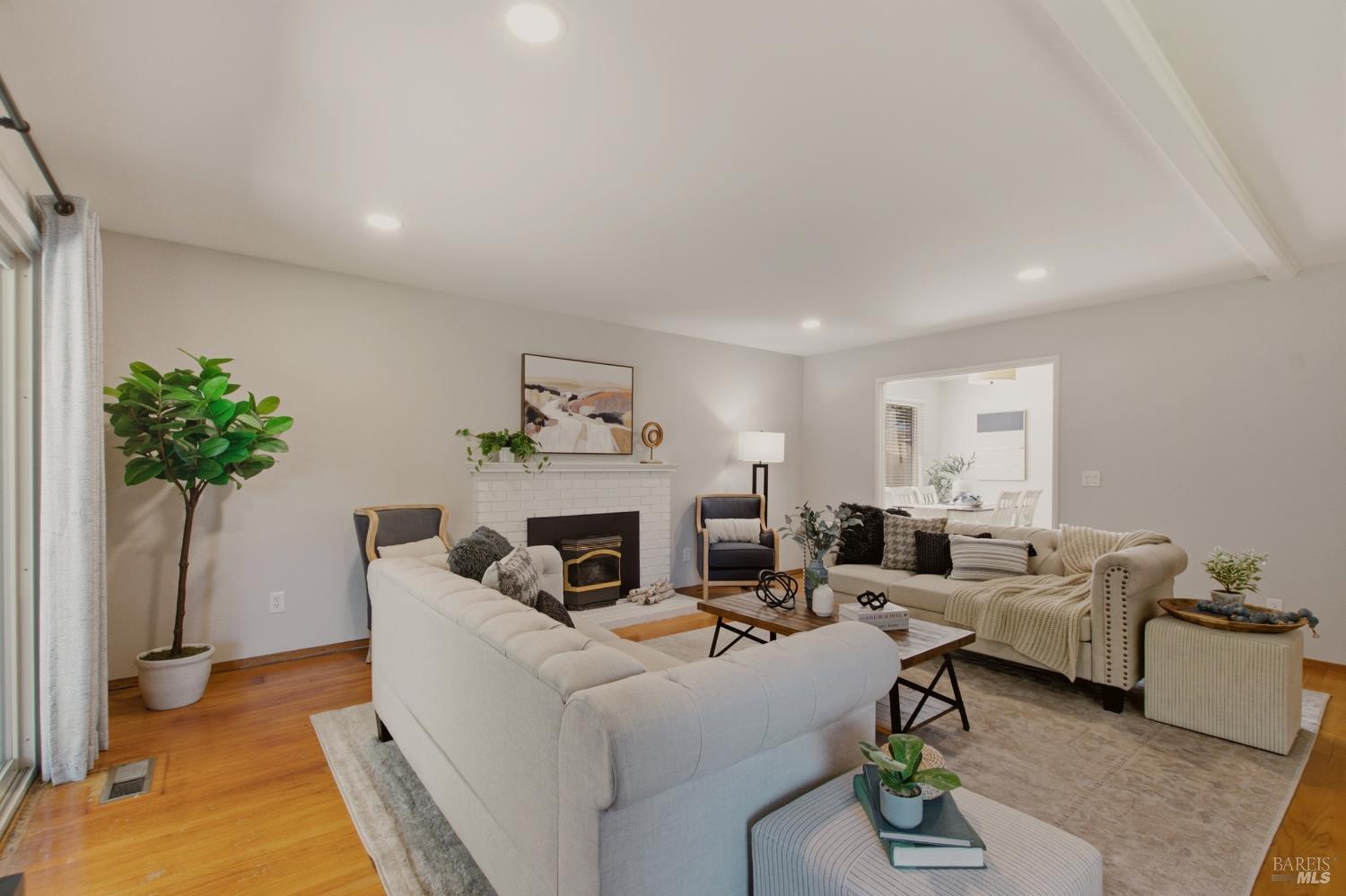1931 Sereno Drive