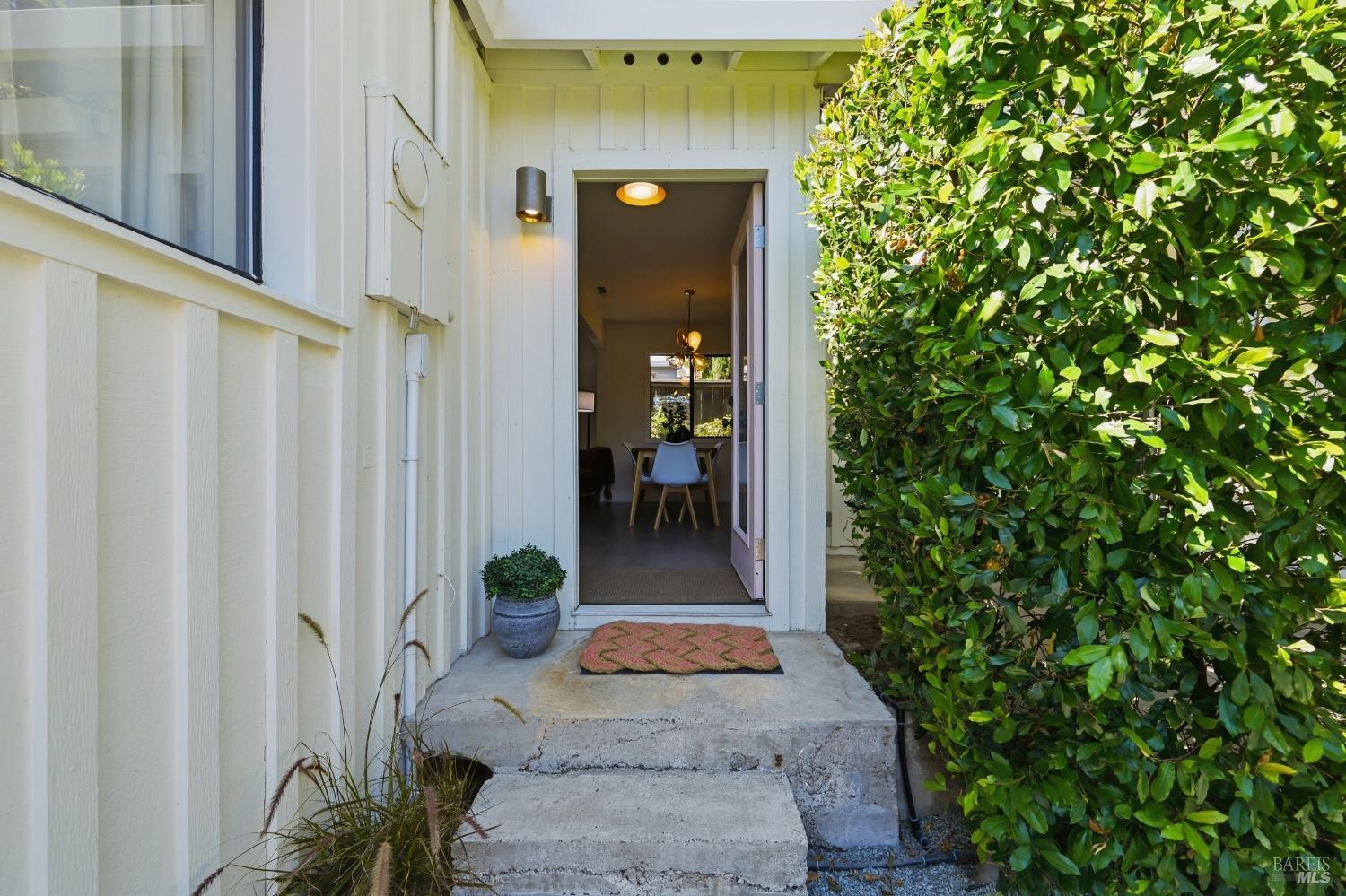 1081 Evans Avenue