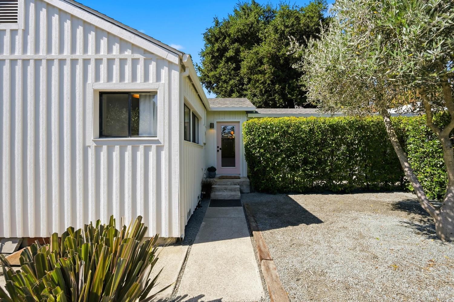 1081 Evans Avenue