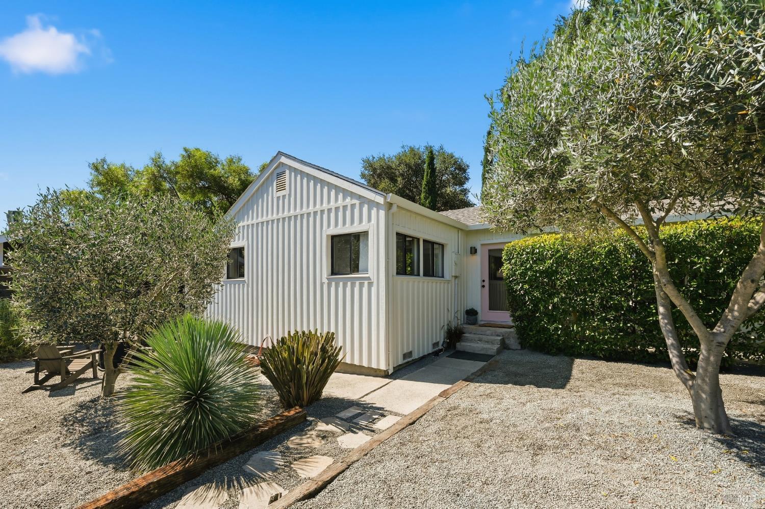 1081 Evans Avenue