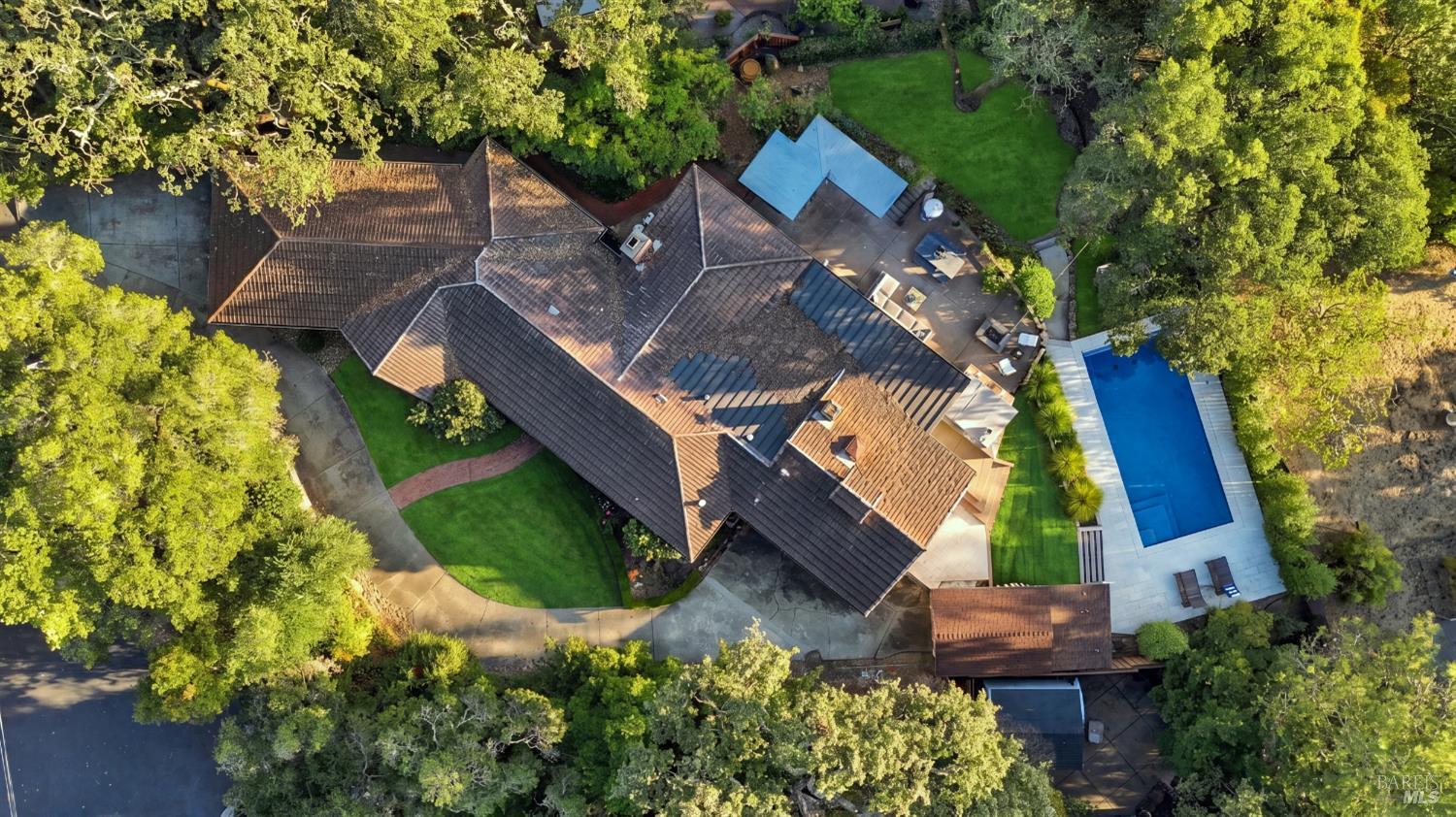 50 Oakcrest Court