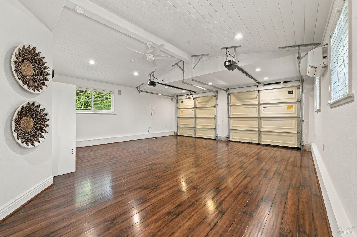 50 Oakcrest Court