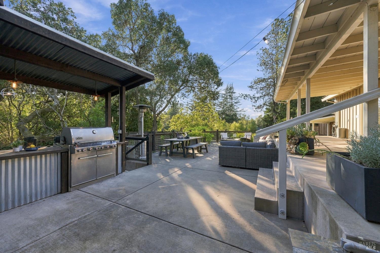 50 Oakcrest Court