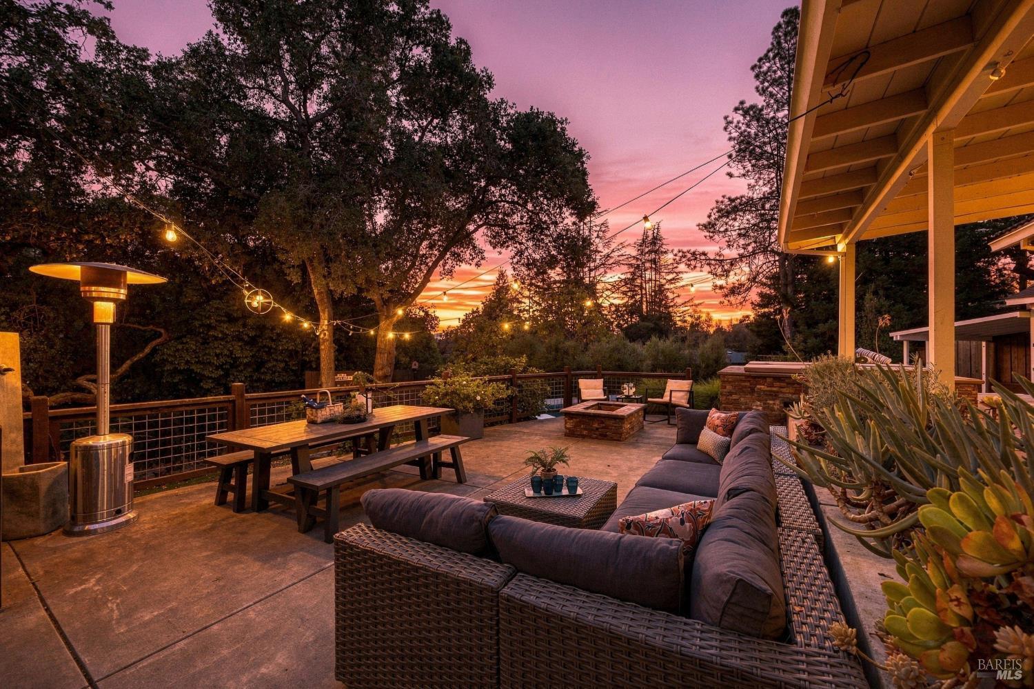 50 Oakcrest Court