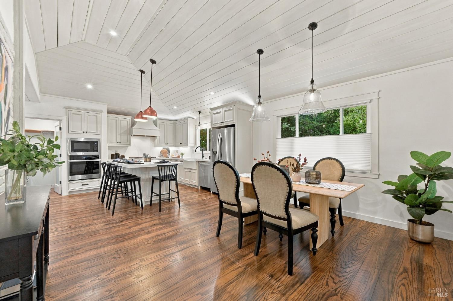 50 Oakcrest Court