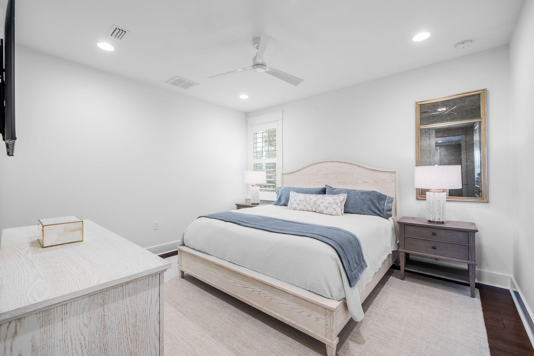232 Medley Street