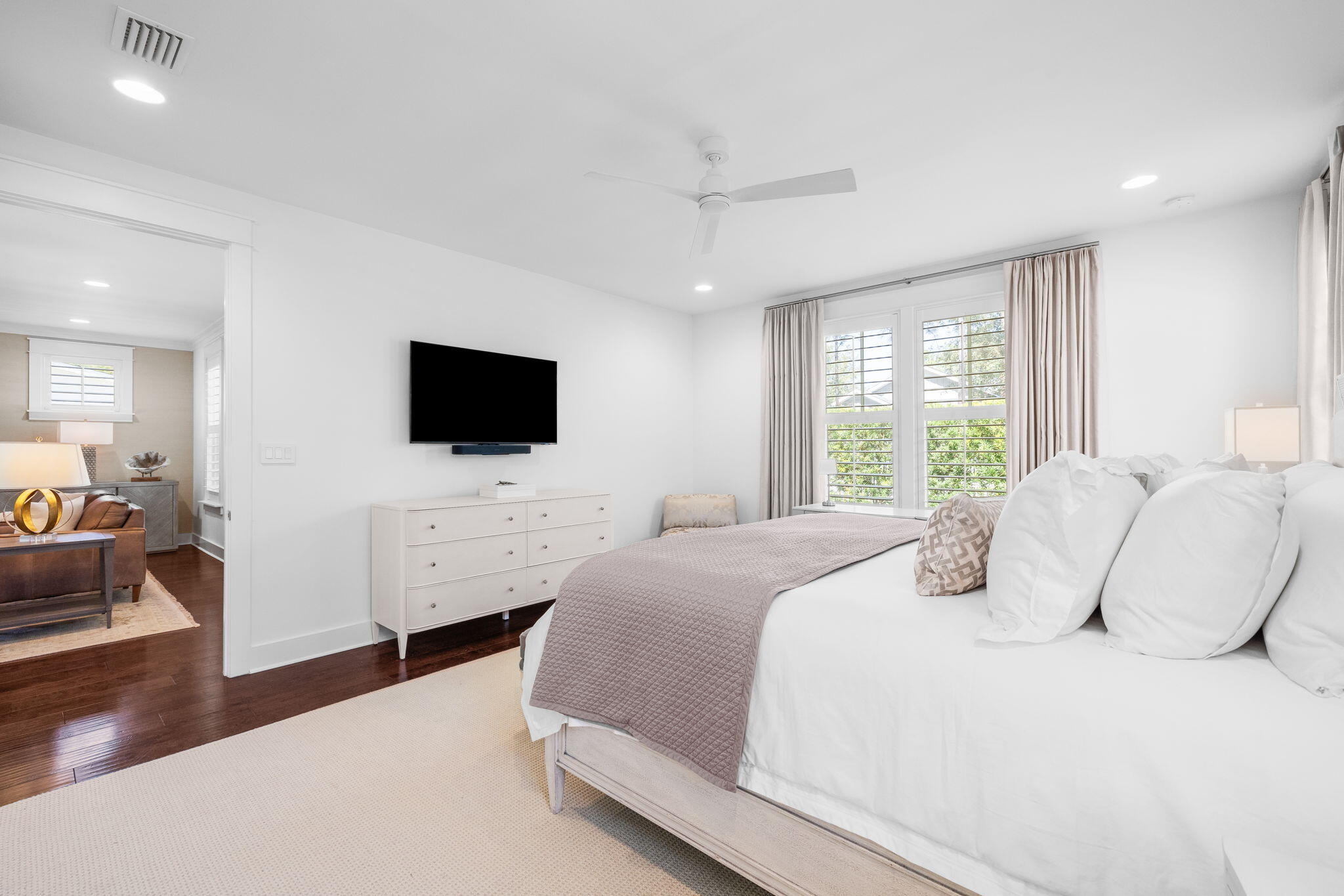 232 Medley Street