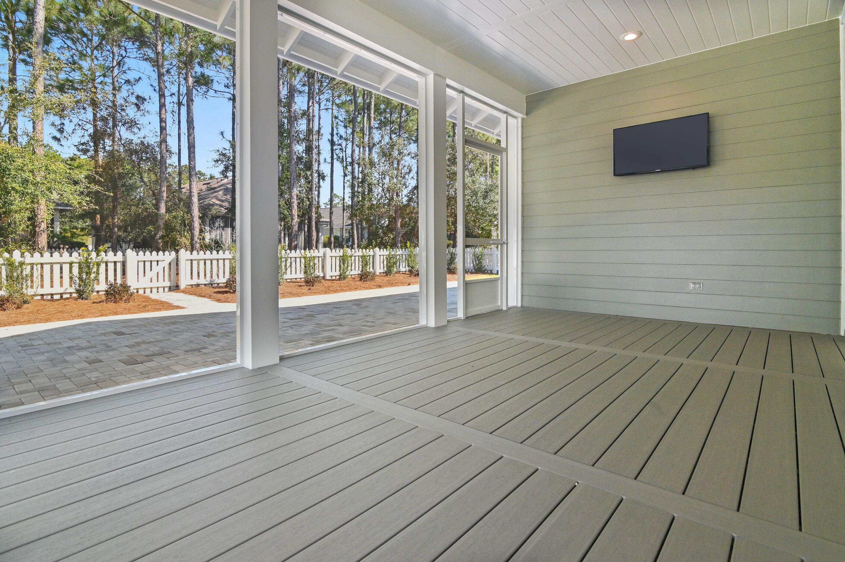 232 Medley Street