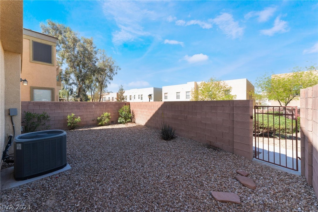 6469 Raven Hall Street