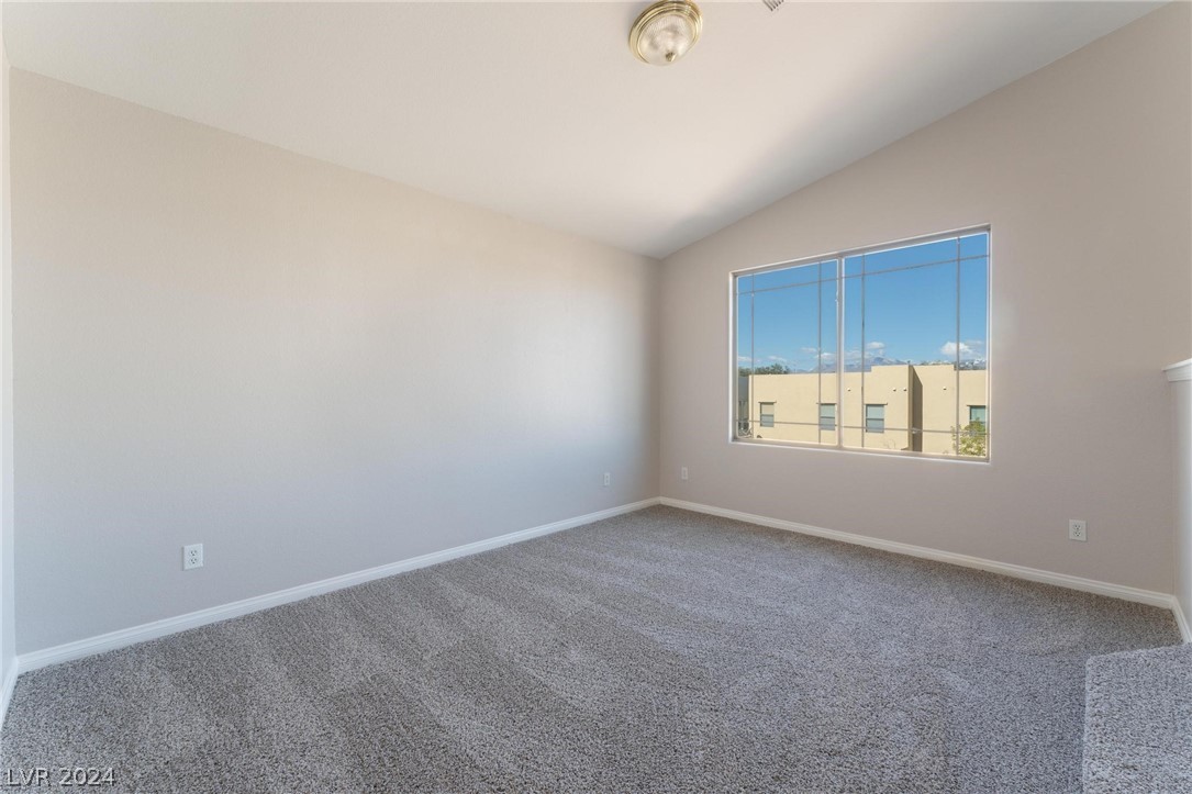 6469 Raven Hall Street