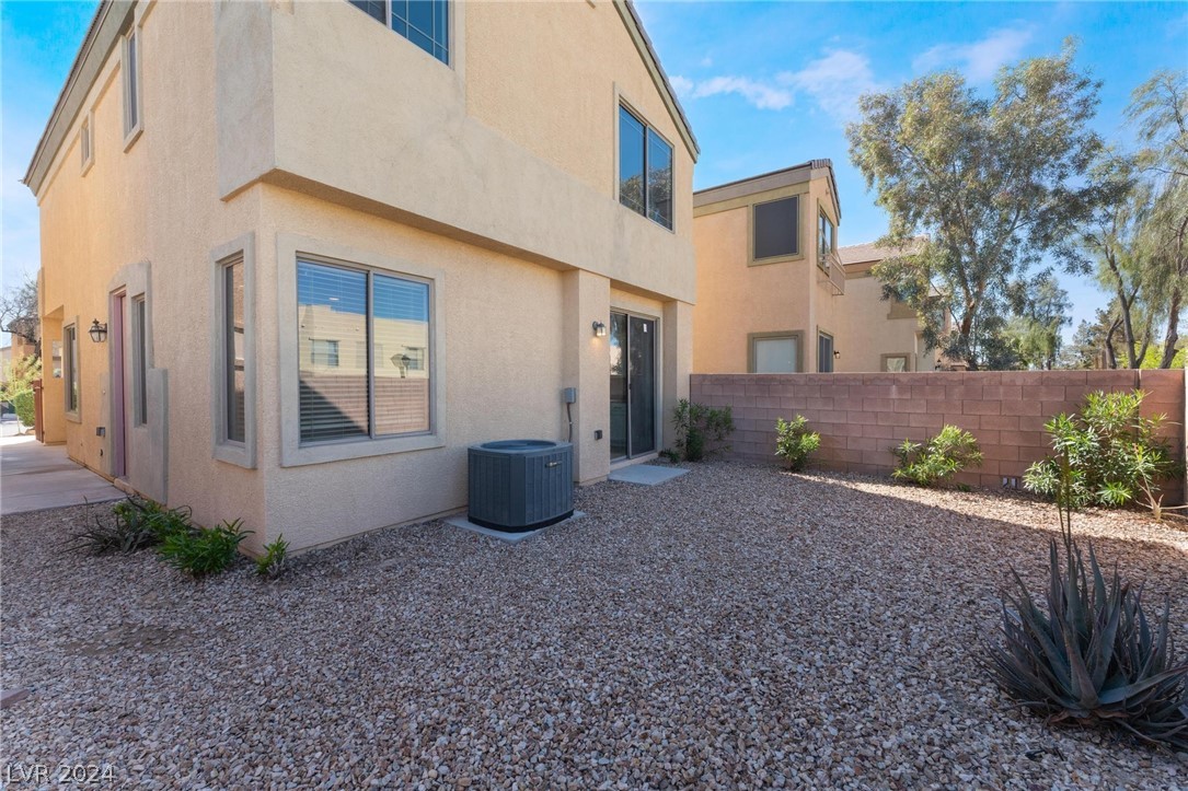 6469 Raven Hall Street