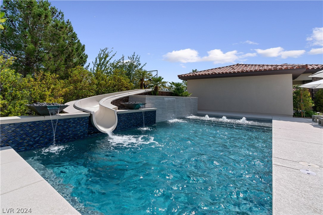 52 Olympia Canyon Way