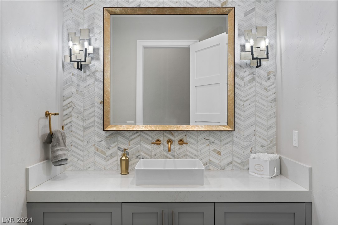 52 Olympia Canyon Way