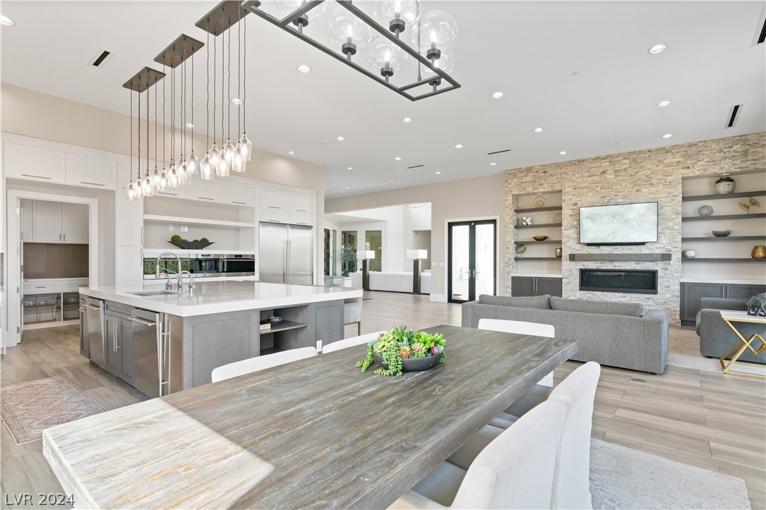 52 Olympia Canyon Way