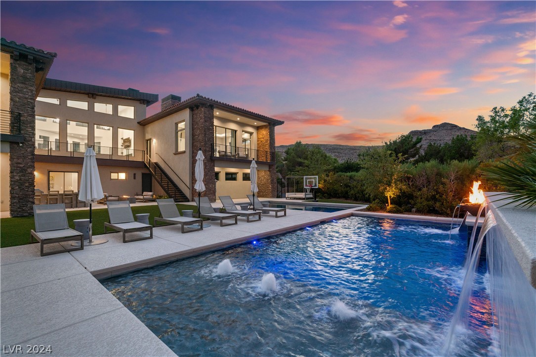 52 Olympia Canyon Way