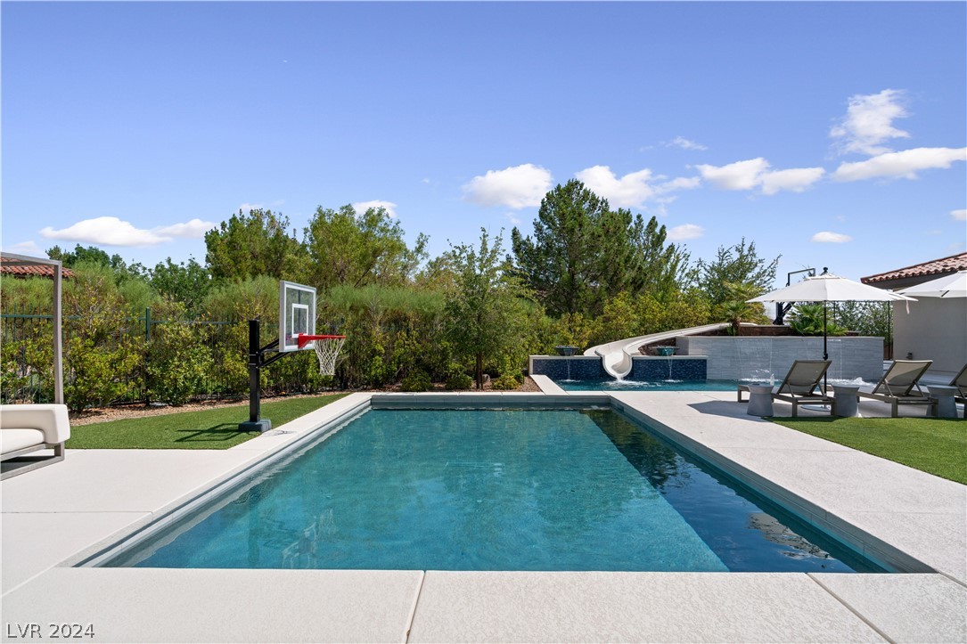 52 Olympia Canyon Way