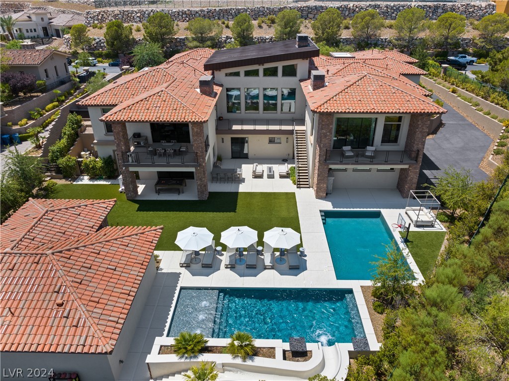52 Olympia Canyon Way
