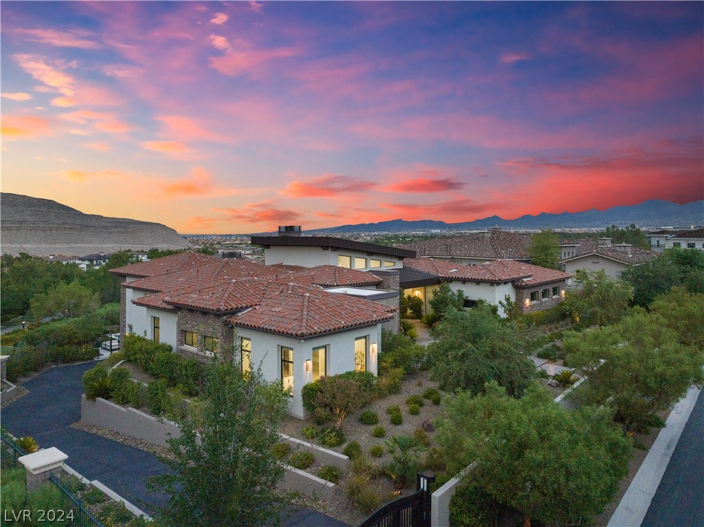 52 Olympia Canyon Way