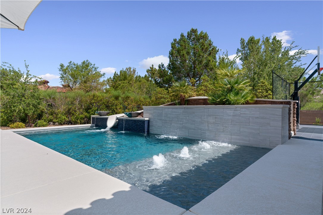 52 Olympia Canyon Way