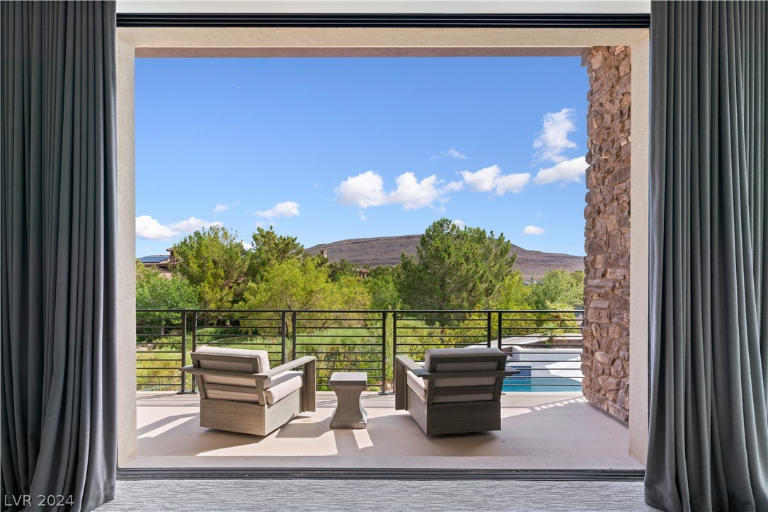 52 Olympia Canyon Way