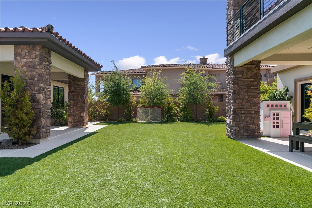 52 Olympia Canyon Way