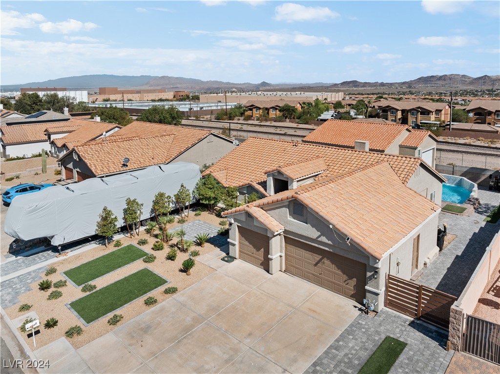 1210 San Eduardo Avenue