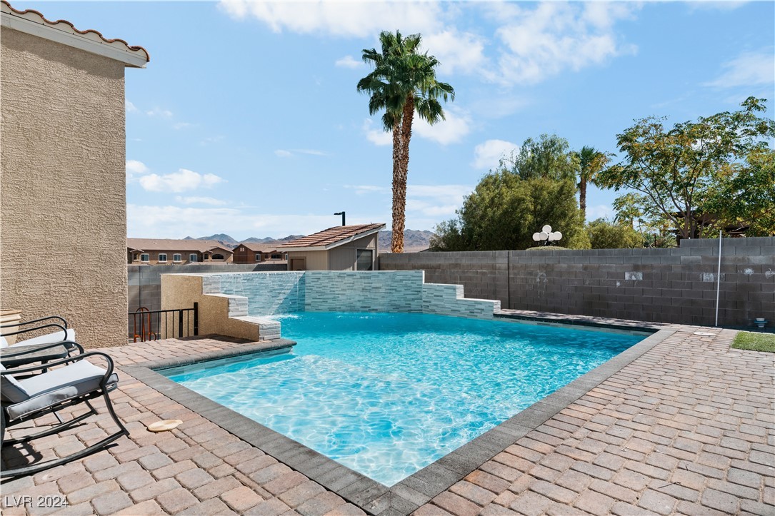 1210 San Eduardo Avenue