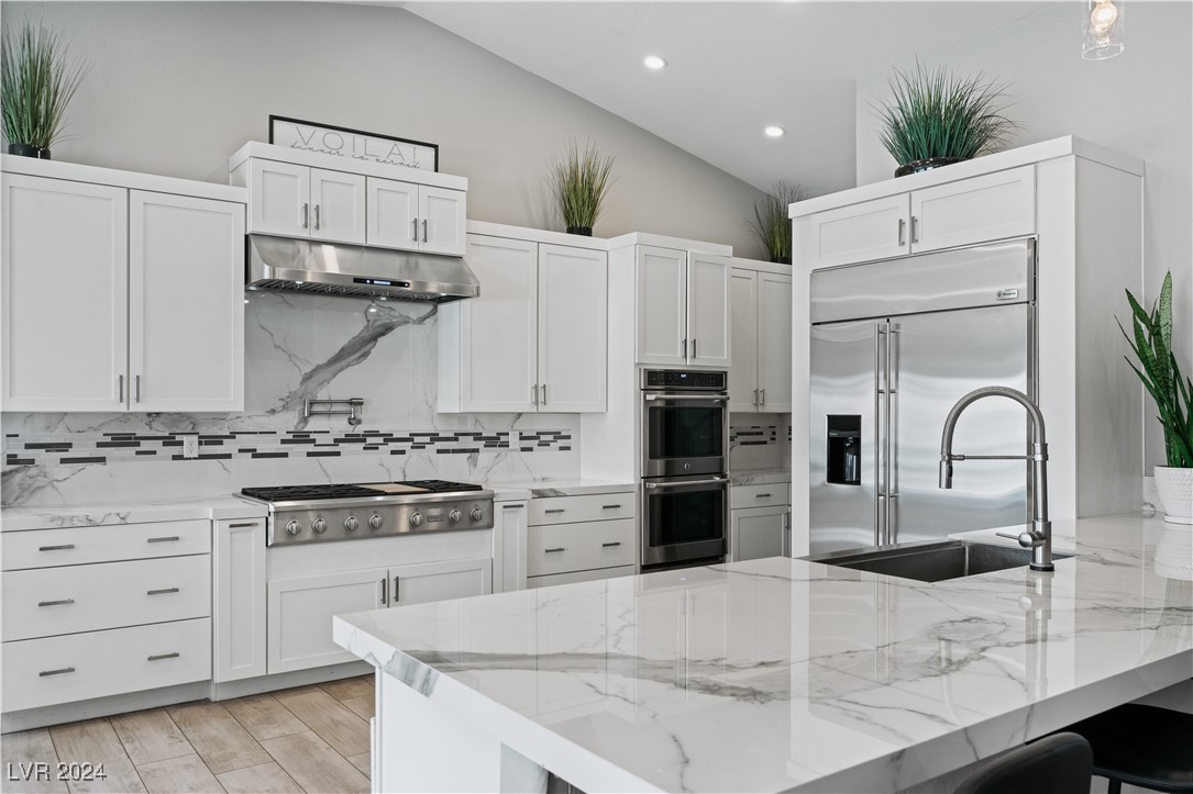 1210 San Eduardo Avenue