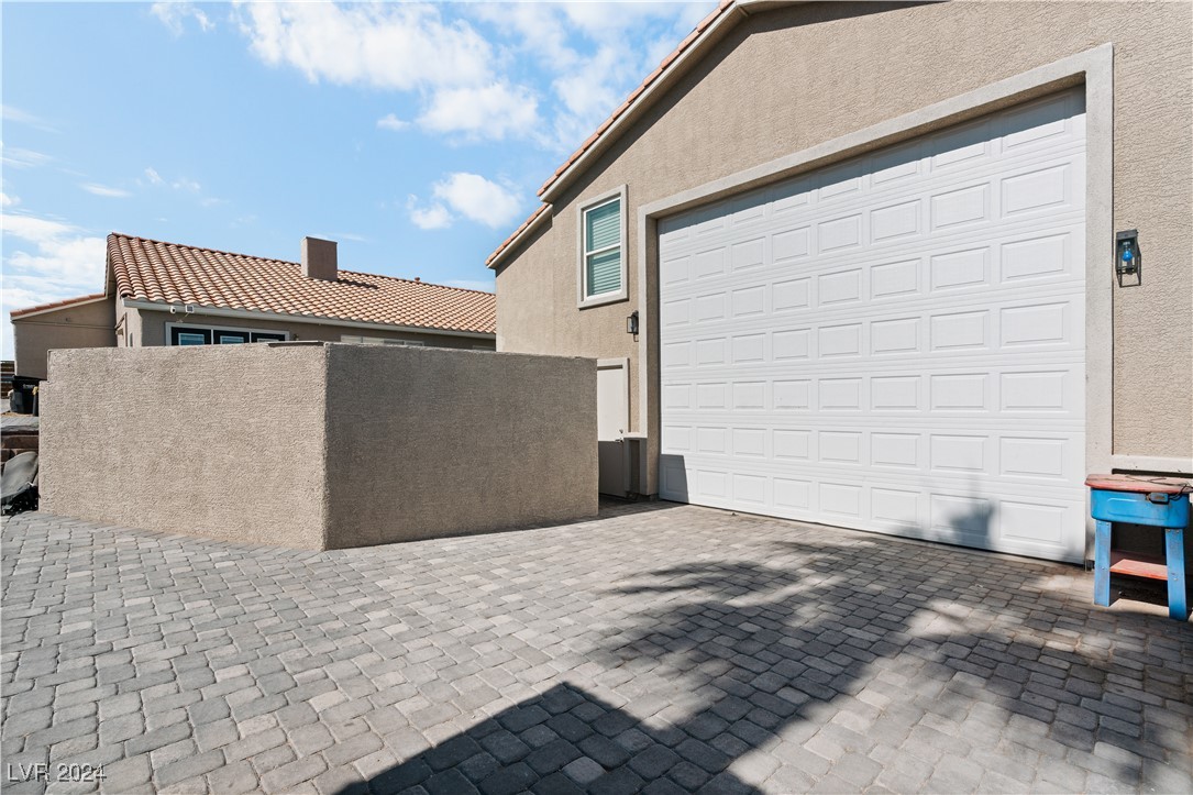 1210 San Eduardo Avenue