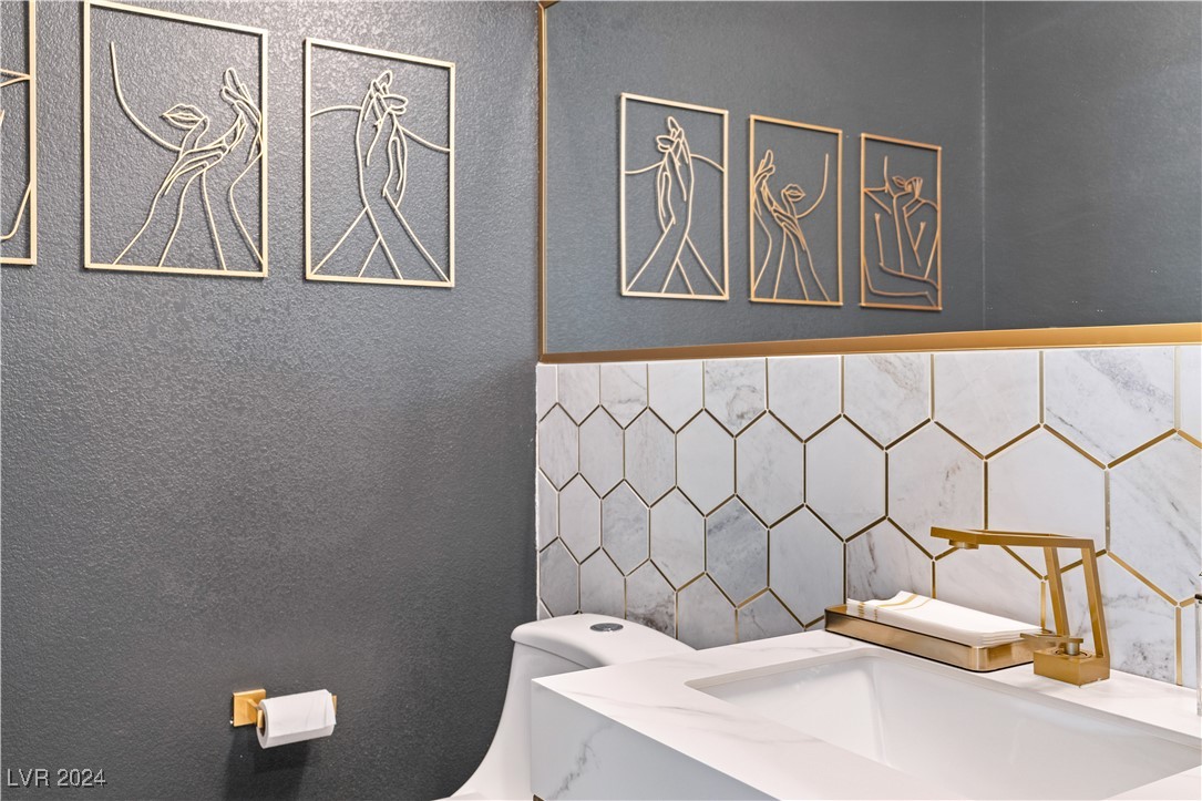 4120 San Capri Way