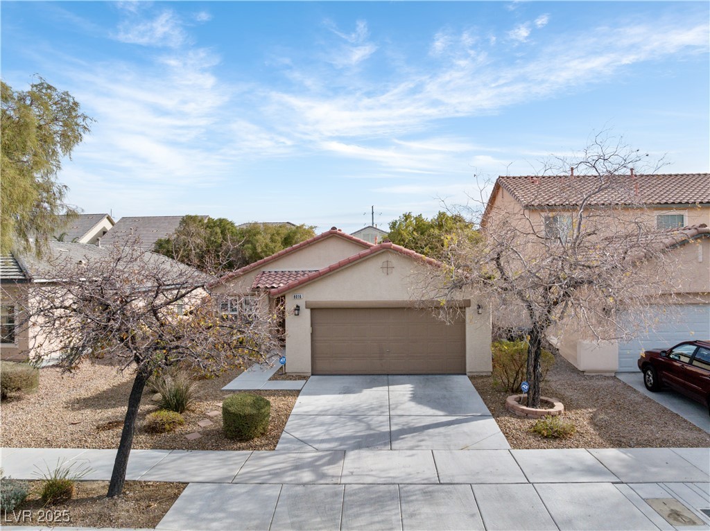 8016 Roundup Ridge Street