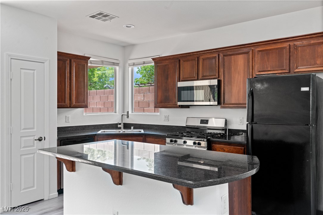 10713 Noble Mesa Avenue