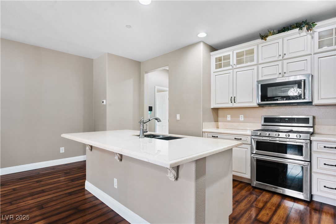 3185 Mura Del Prato Avenue