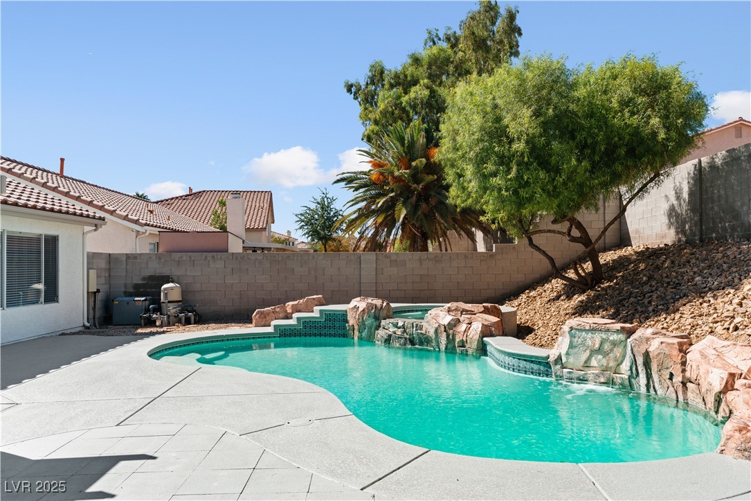 1910 Night Shadow Avenue