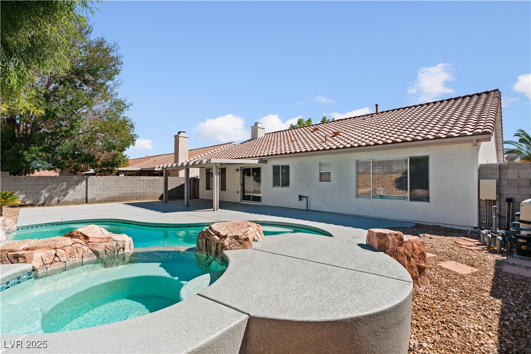 1910 Night Shadow Avenue