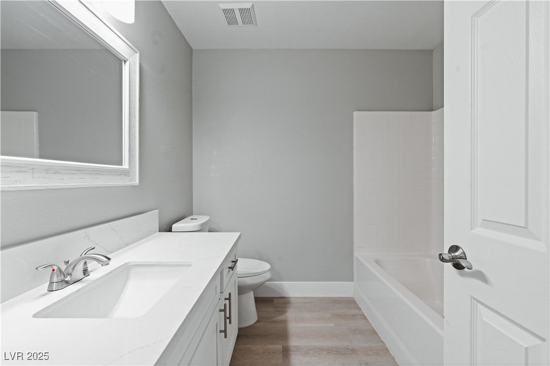 1910 Night Shadow Avenue