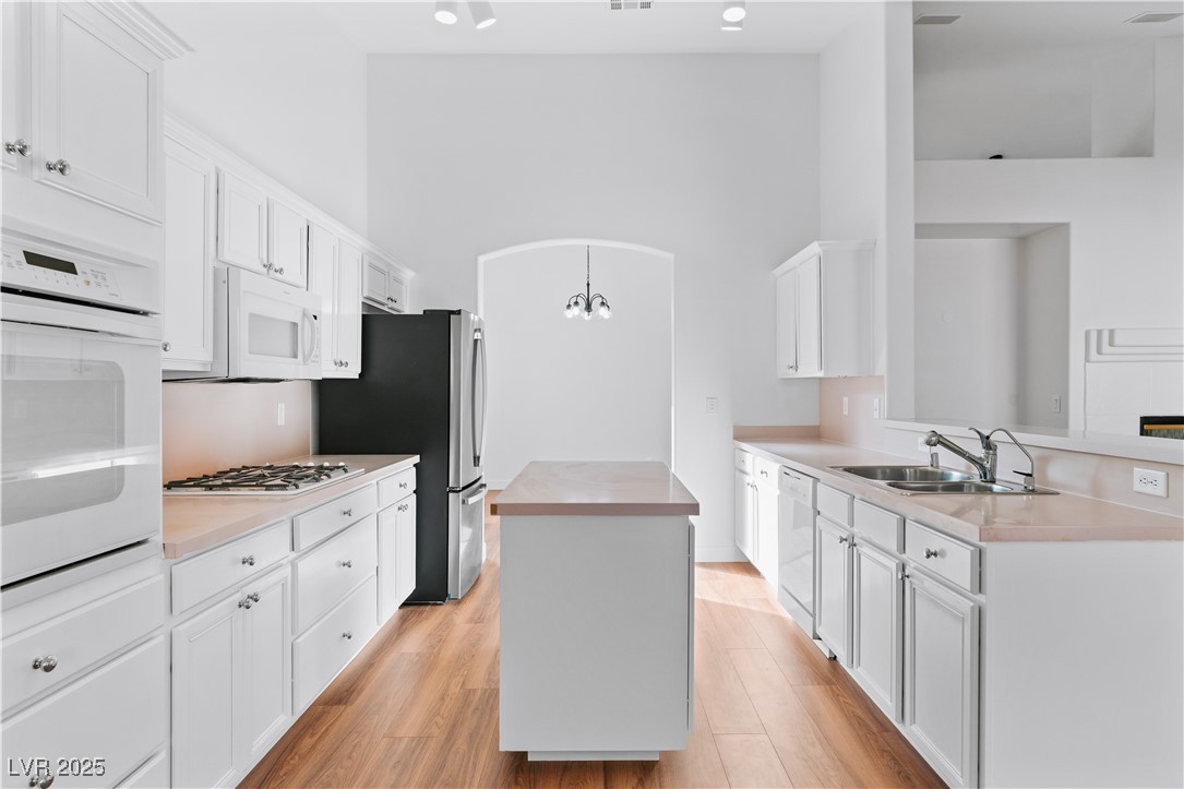 3816 Waynesvill Street