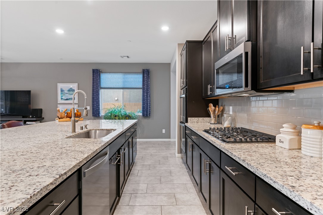 381 Oakey Crest Ridge Street