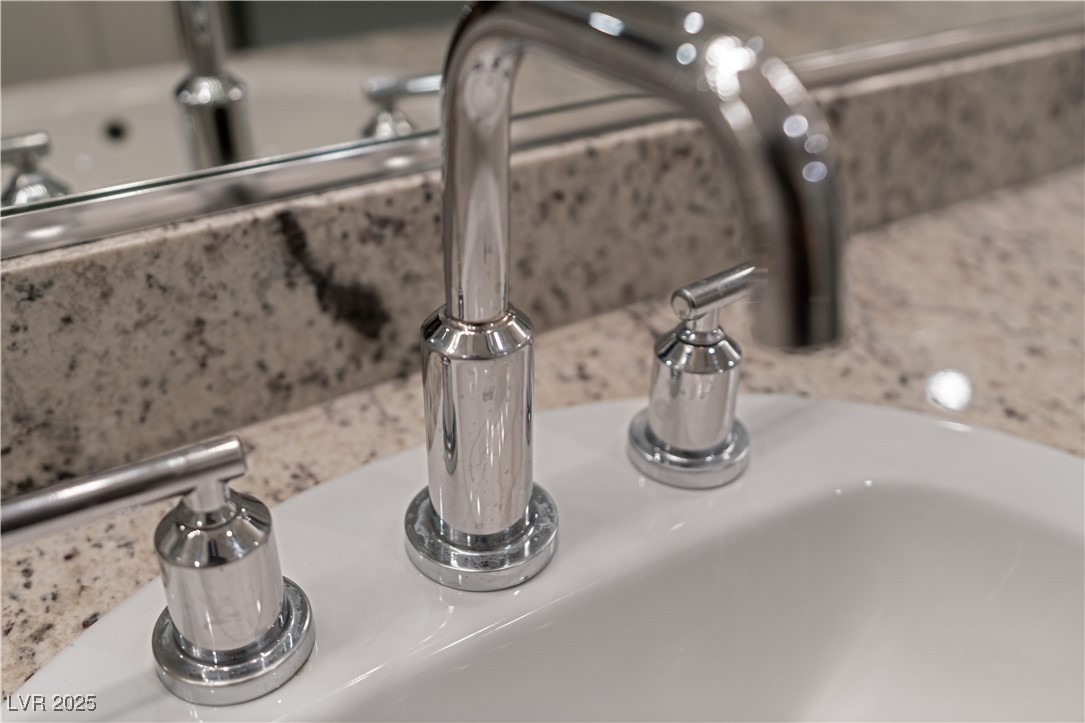 381 Oakey Crest Ridge Street