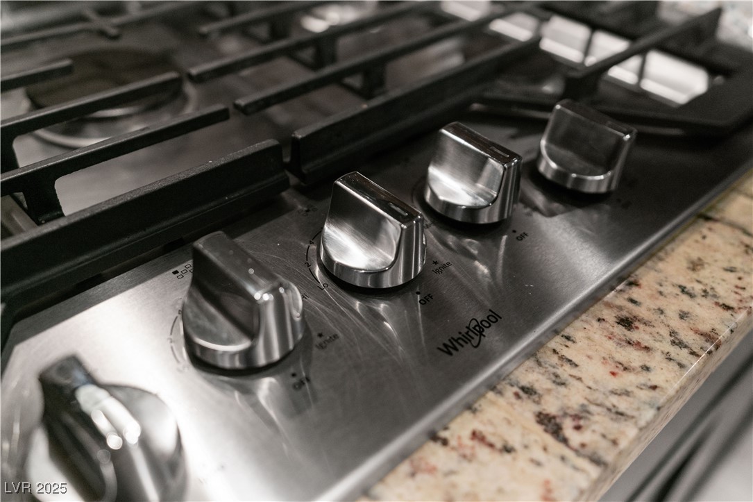 381 Oakey Crest Ridge Street