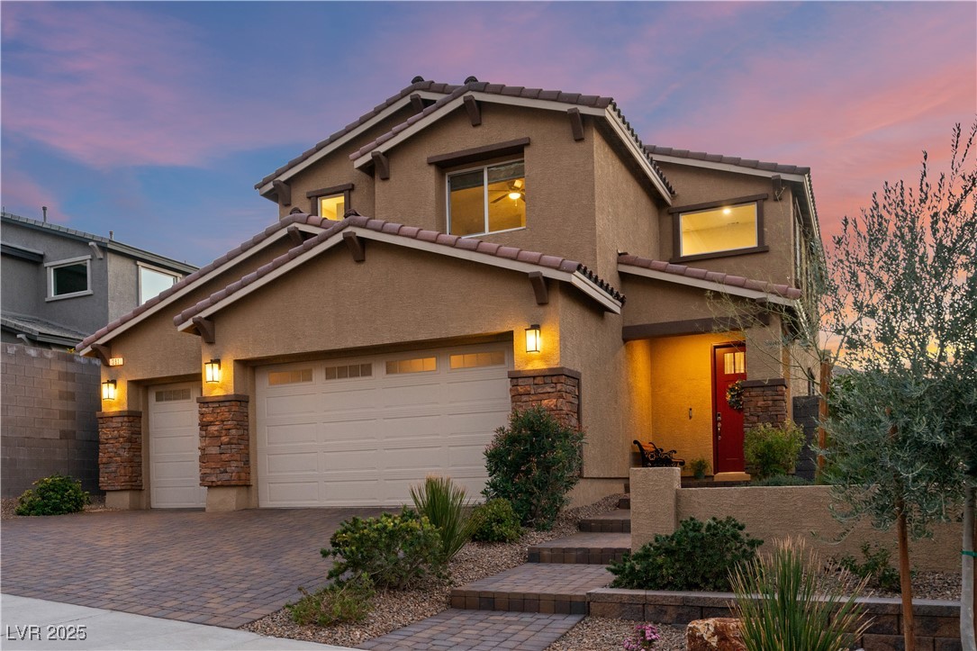 381 Oakey Crest Ridge Street