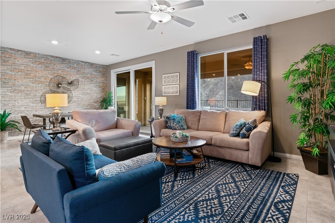 381 Oakey Crest Ridge Street