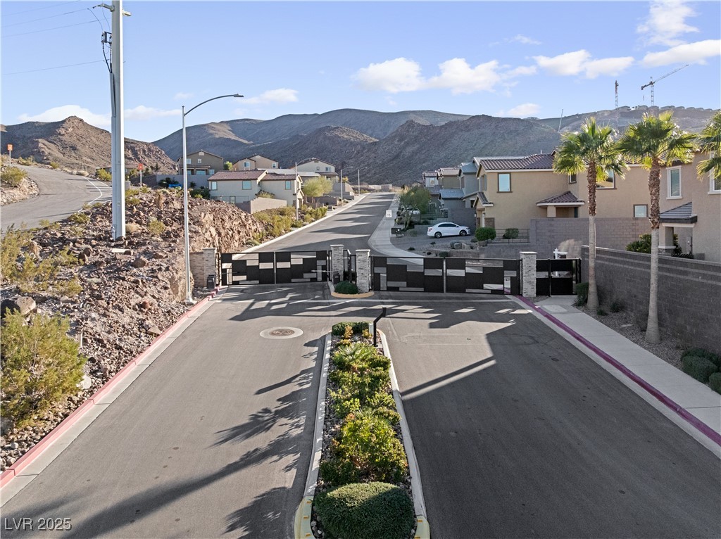 381 Oakey Crest Ridge Street