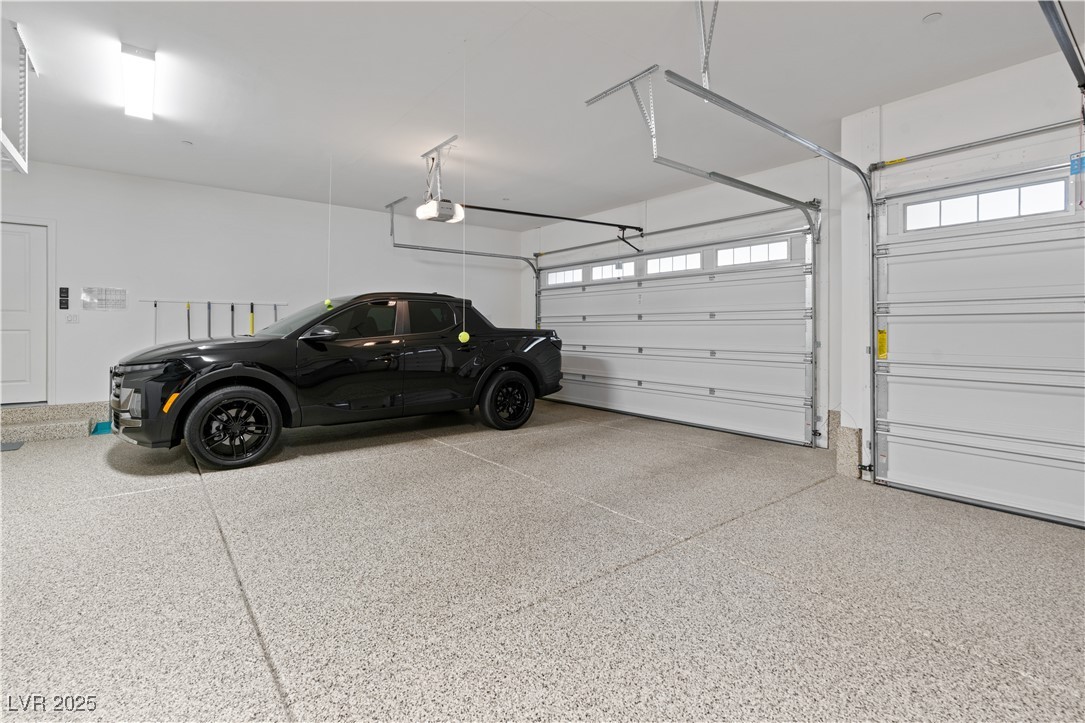 381 Oakey Crest Ridge Street